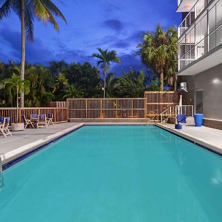 Motel 6-Cutler Bay, Fl ภายนอก รูปภาพ