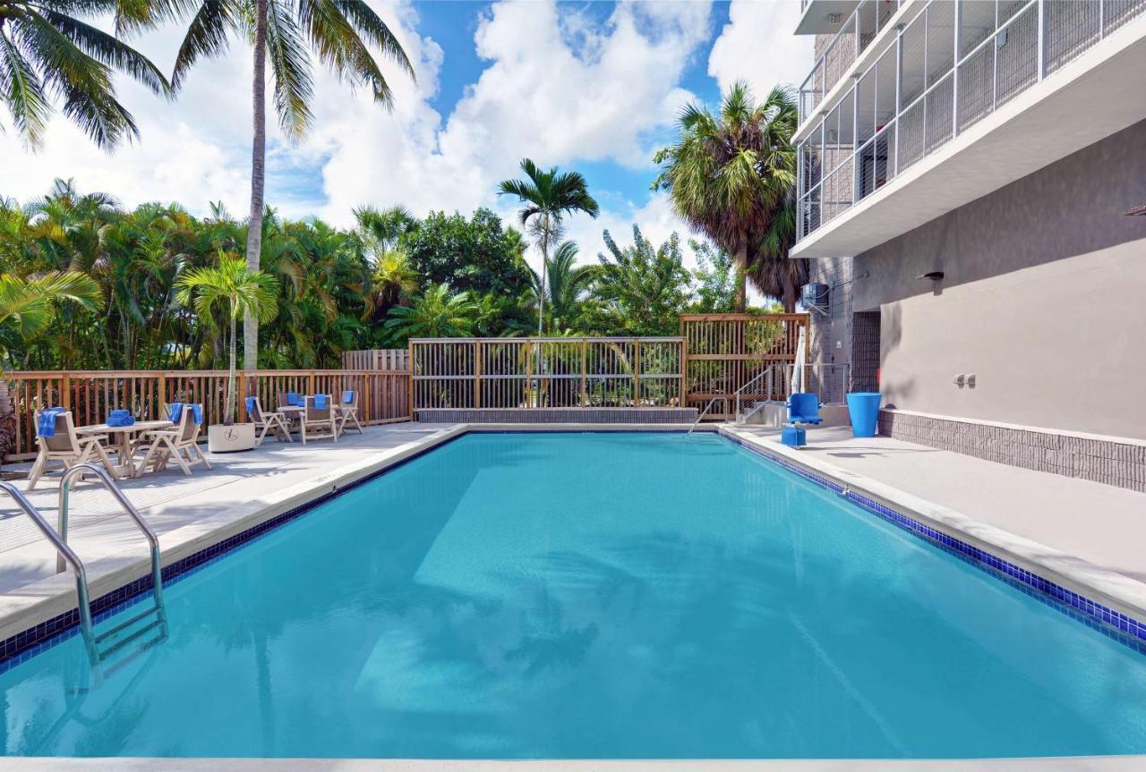 Motel 6-Cutler Bay, Fl ภายนอก รูปภาพ