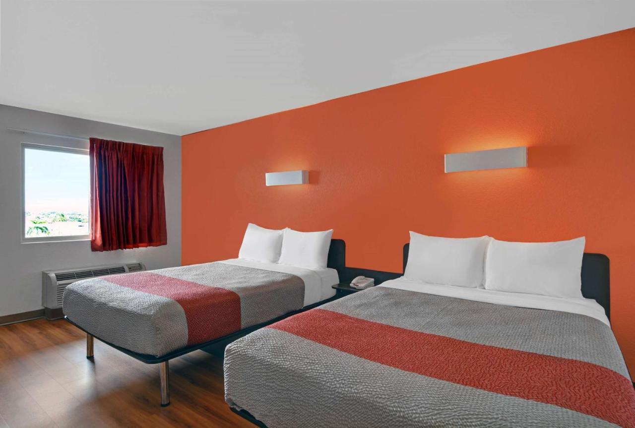 Motel 6-Cutler Bay, Fl ภายนอก รูปภาพ