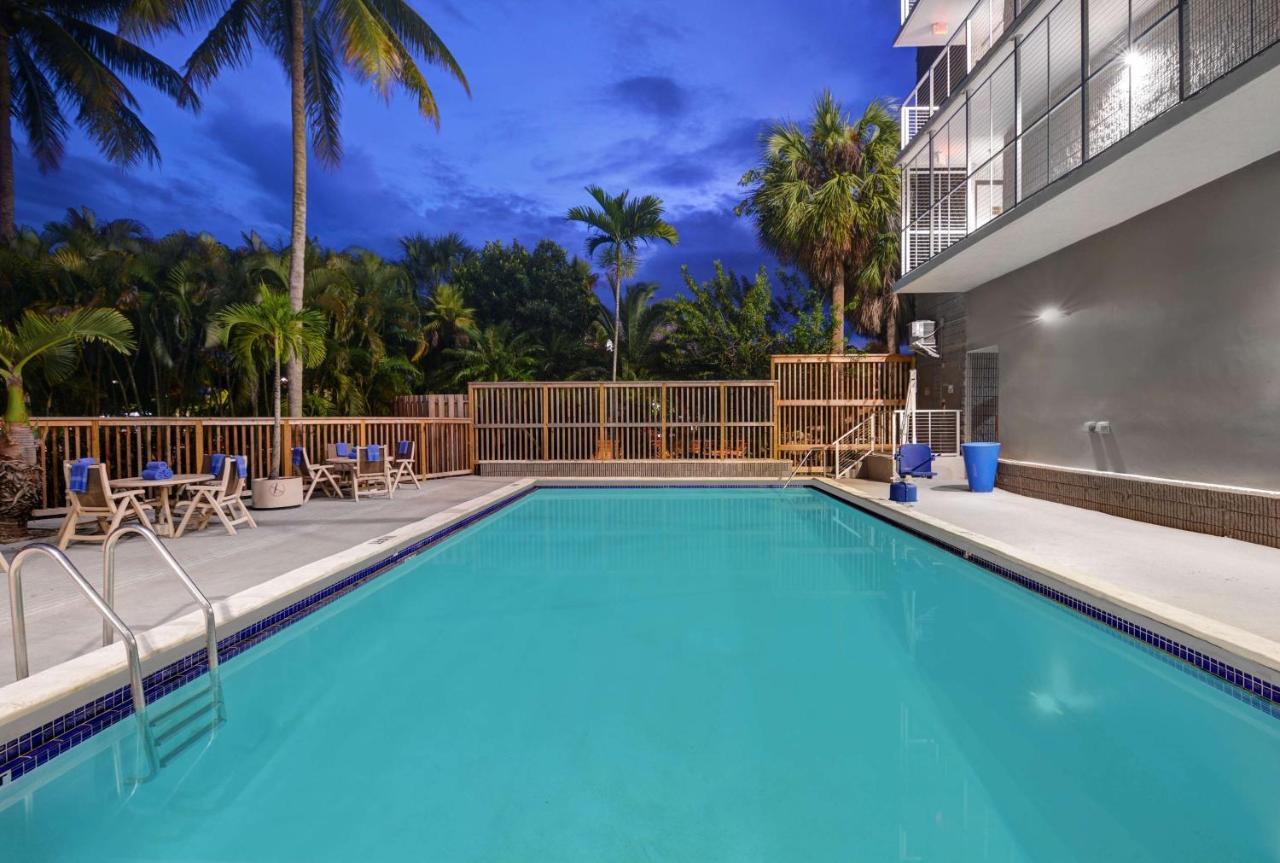 Motel 6-Cutler Bay, Fl ภายนอก รูปภาพ