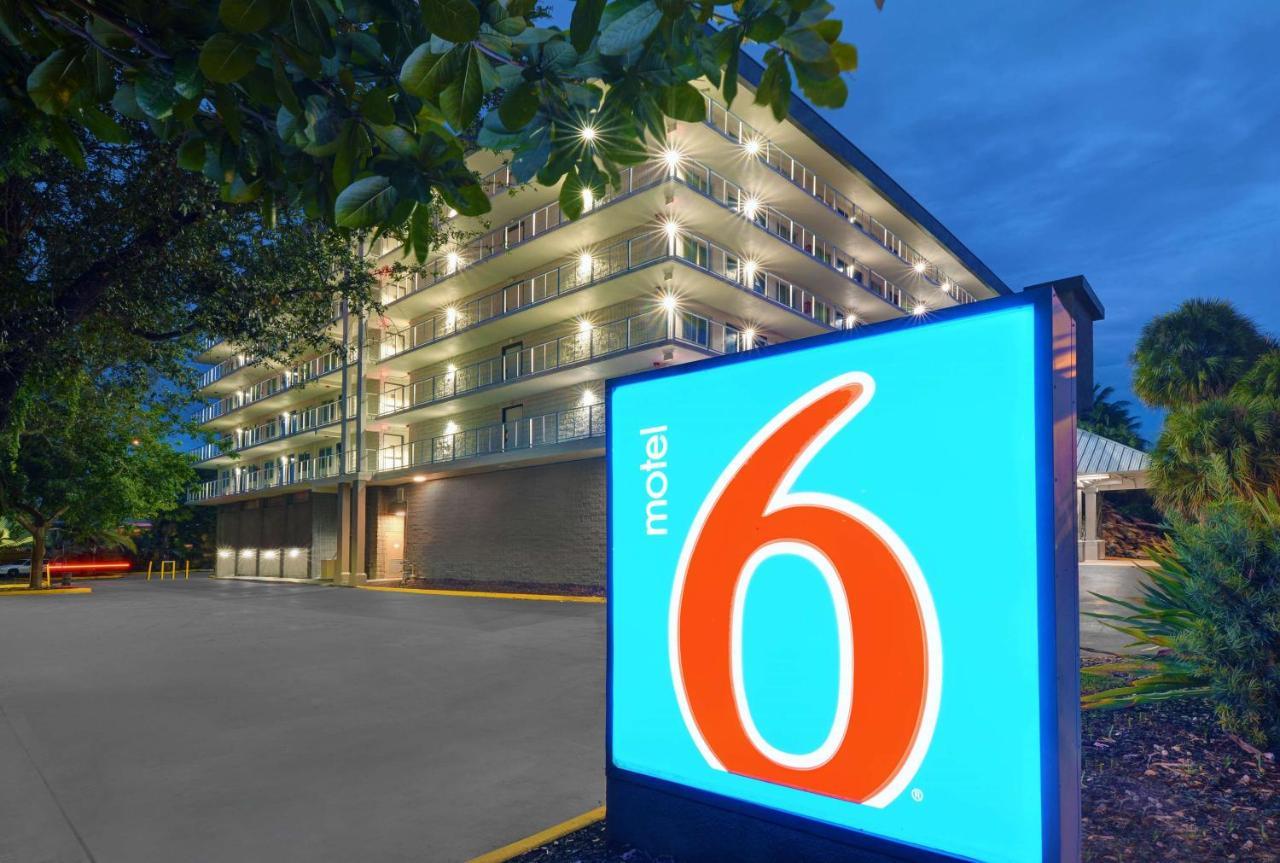 Motel 6-Cutler Bay, Fl ภายนอก รูปภาพ