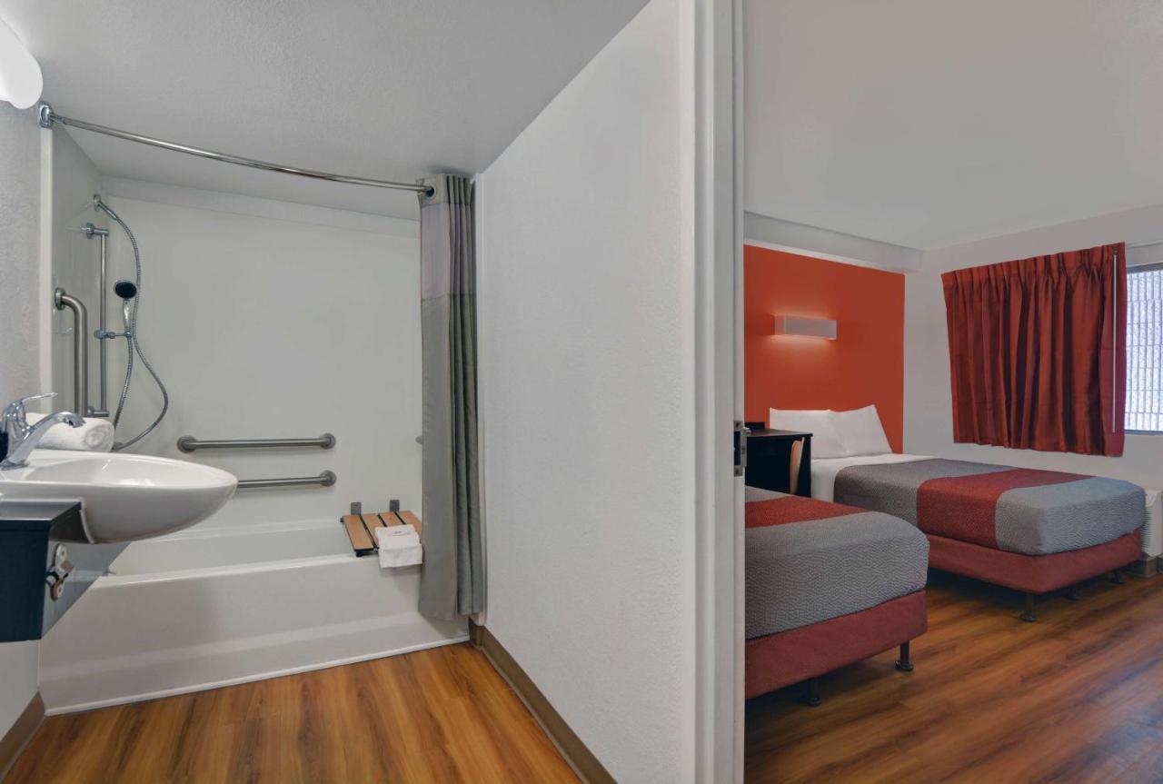 Motel 6-Cutler Bay, Fl ภายนอก รูปภาพ
