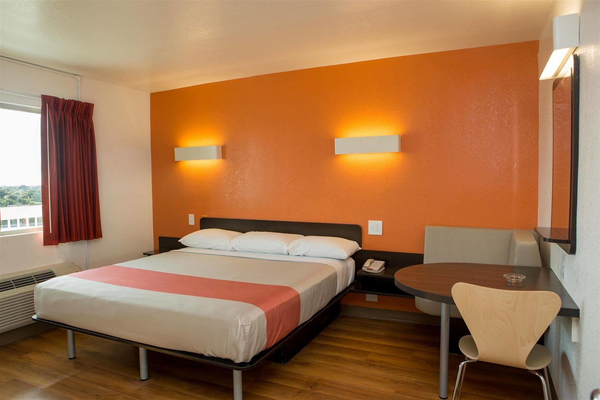 Motel 6-Cutler Bay, Fl ภายนอก รูปภาพ
