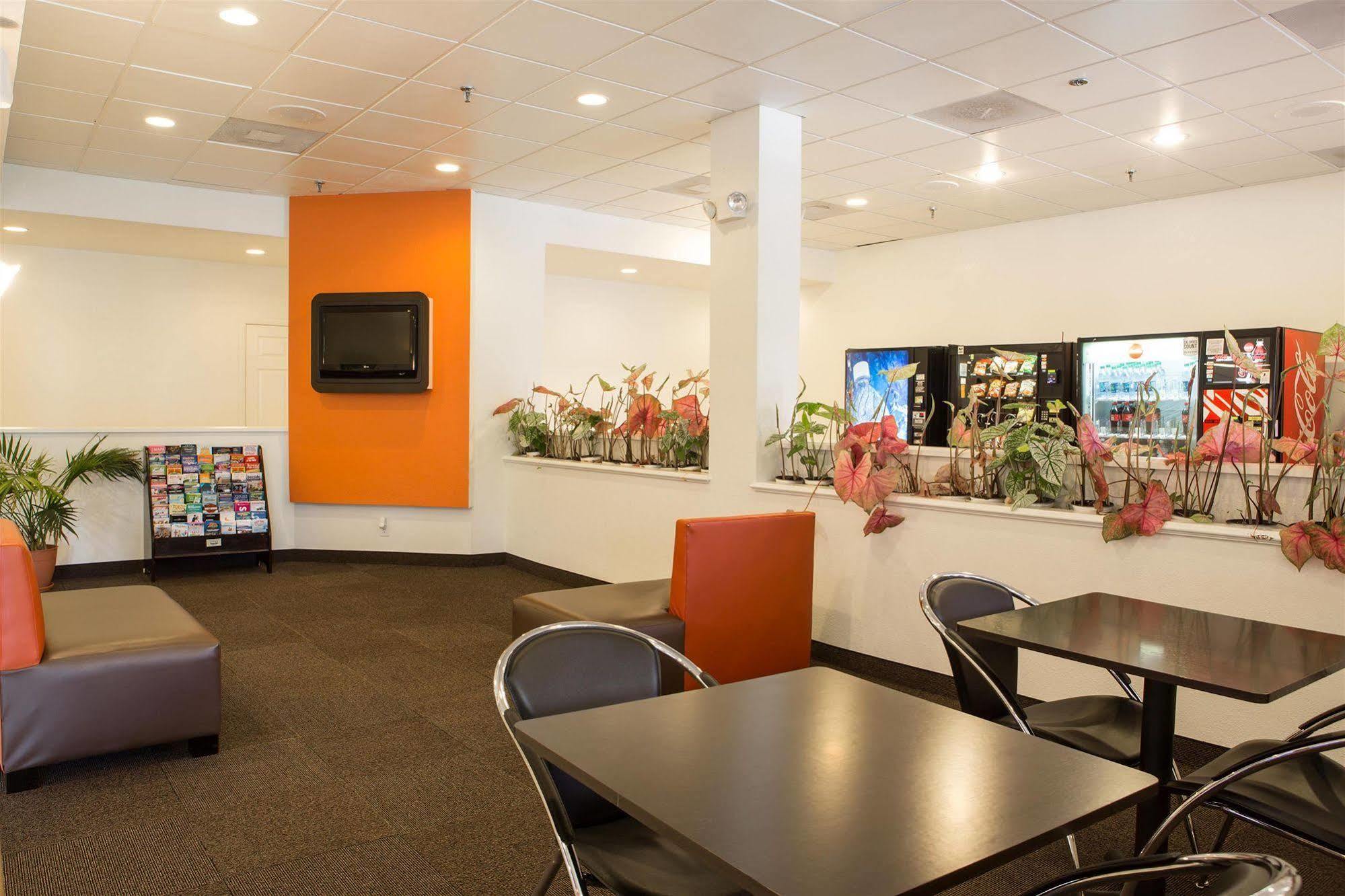 Motel 6-Cutler Bay, Fl ภายนอก รูปภาพ