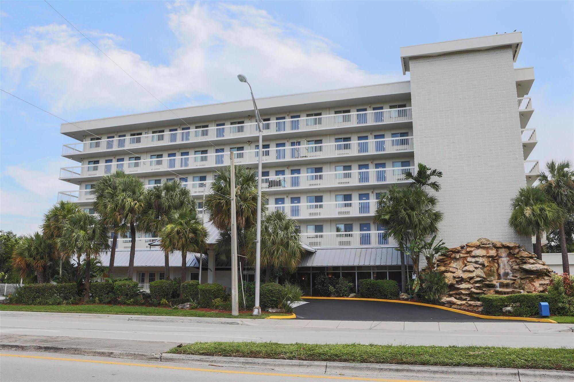Motel 6-Cutler Bay, Fl ภายนอก รูปภาพ